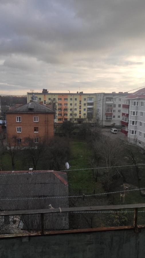 2-Х Комнатная Квартира Korosteň Exteriér fotografie